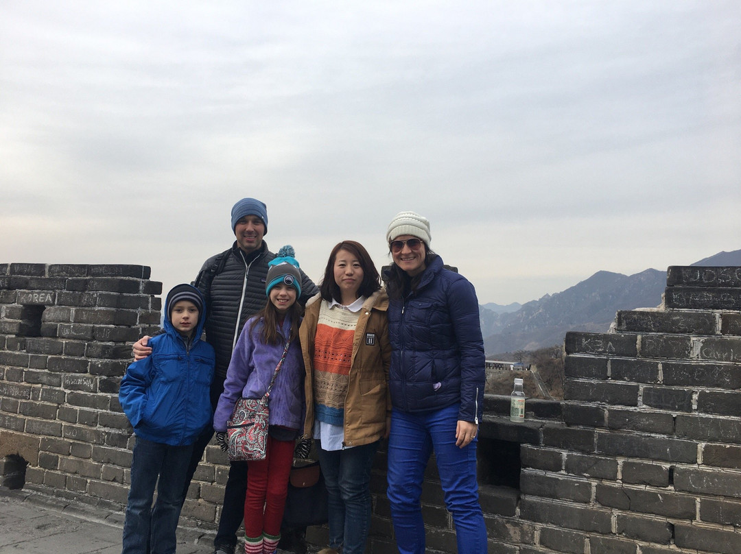 Beijing private tour guide services offer personalized and customized travel experiences for visitors(图2)
